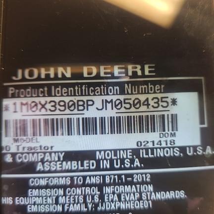 Image of John Deere X390 equipment image 4