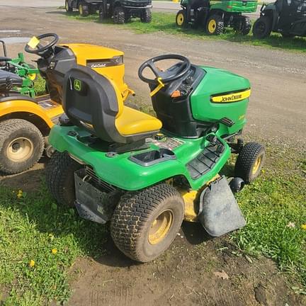 Image of John Deere X390 equipment image 3