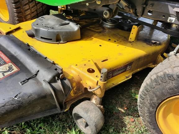 Image of John Deere X390 equipment image 4