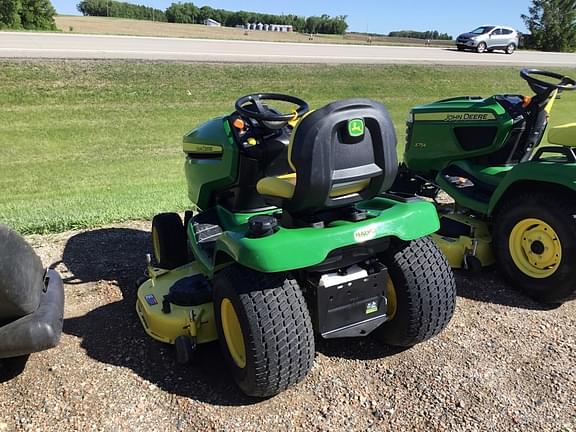 Image of John Deere X390 equipment image 4