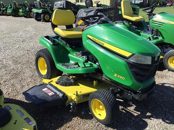 Image of John Deere X390 equipment image 2