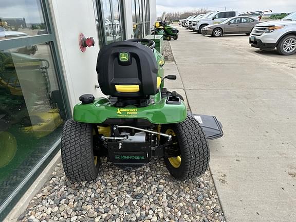 Image of John Deere X394 equipment image 4