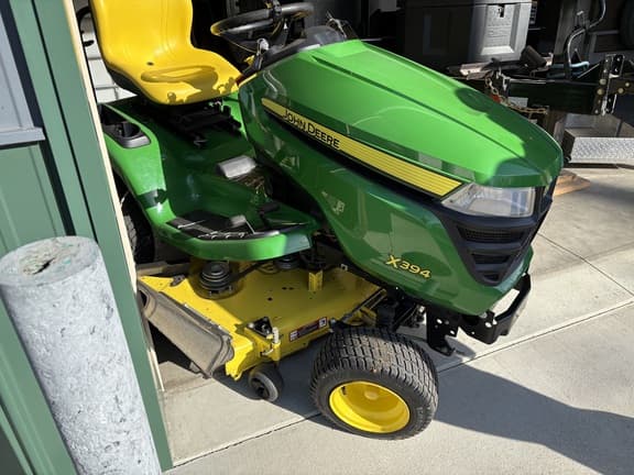 Image of John Deere X394 equipment image 3