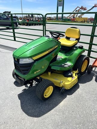 Image of John Deere X394 equipment image 3