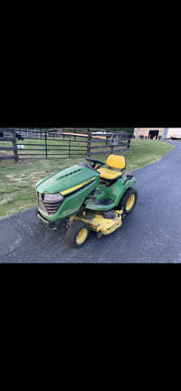 Image of John Deere X570 equipment image 1