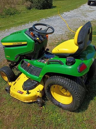 Image of John Deere X570 equipment image 3