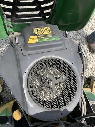 Image of John Deere X570 equipment image 4