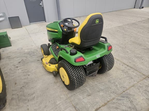 Image of John Deere X570 equipment image 1