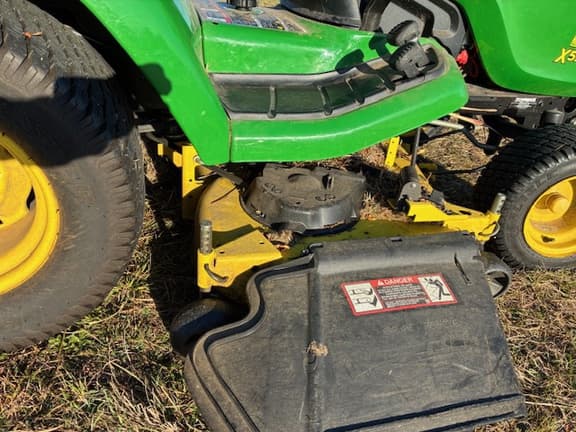 Image of John Deere X570 equipment image 3