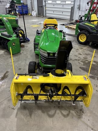 Image of John Deere X570 equipment image 3