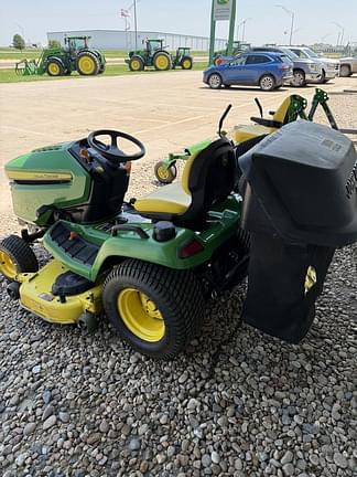 Image of John Deere X570 equipment image 3