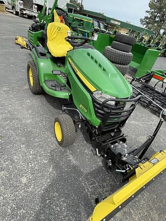 Image of John Deere X570 equipment image 3