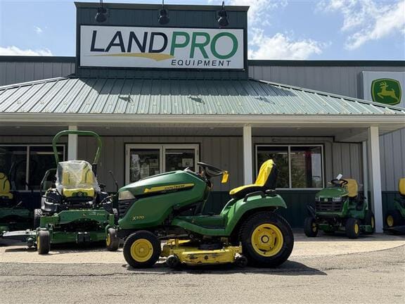 2018 John Deere X570 Equipment Image0