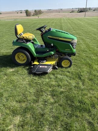 Image of John Deere X570 equipment image 3