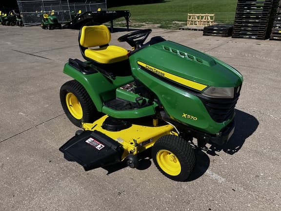 Image of John Deere X570 equipment image 2