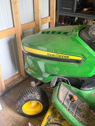2018 John Deere X570 Equipment Image0