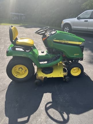 Image of John Deere X570 equipment image 2