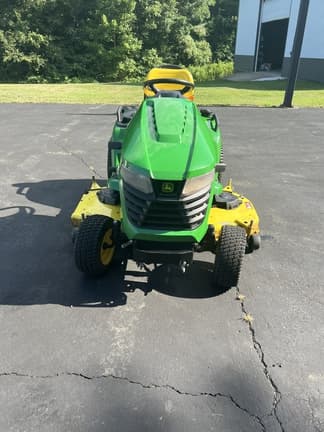 Image of John Deere X570 equipment image 3