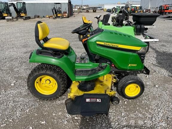 Image of John Deere X580 equipment image 3