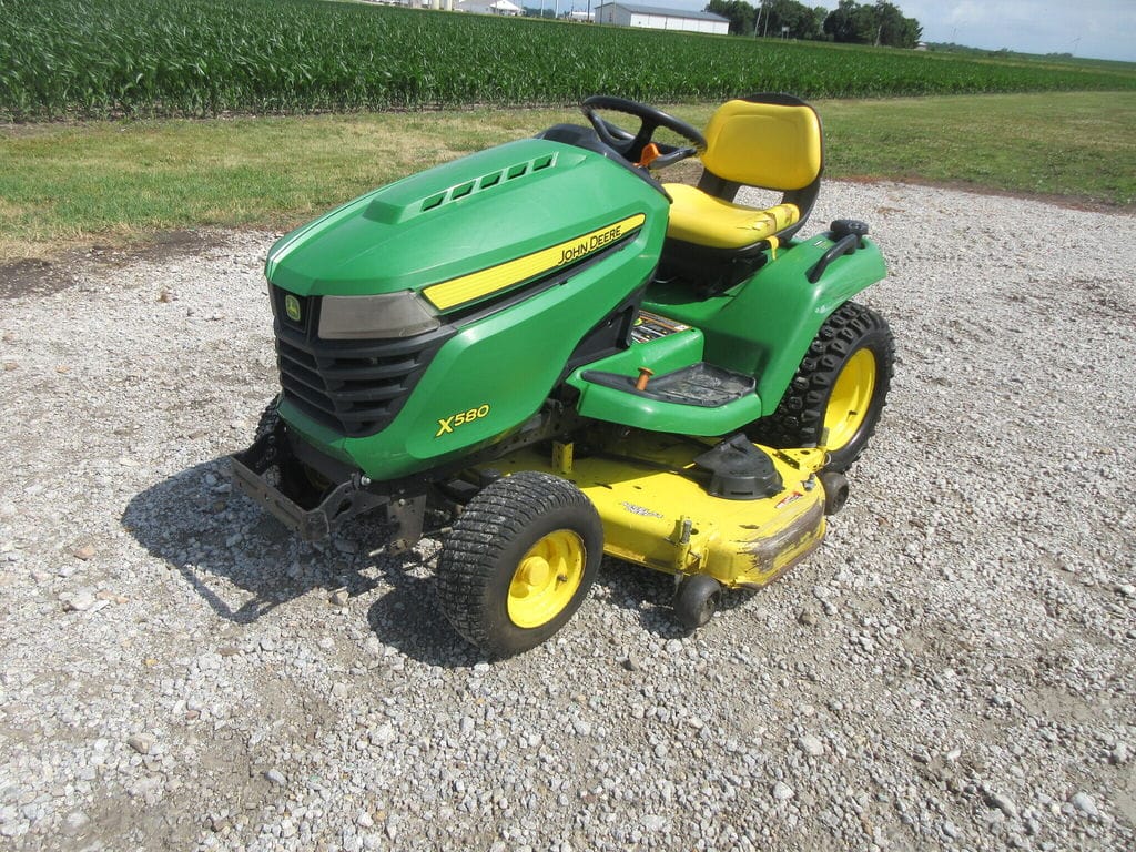 2018 John Deere X580 Equipment Image0