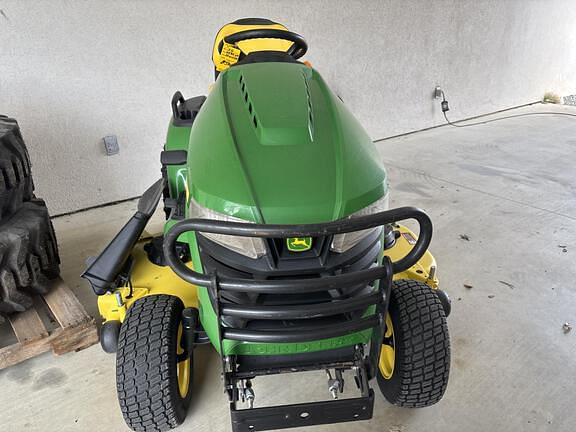 Image of John Deere X580 equipment image 2