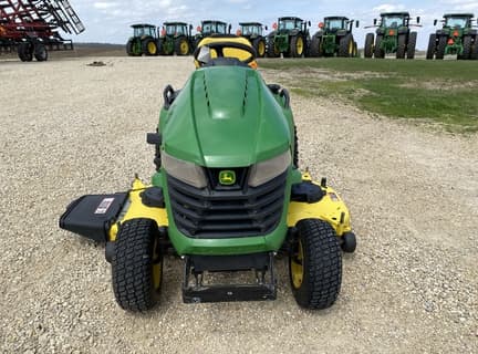 Image of John Deere X580 equipment image 1