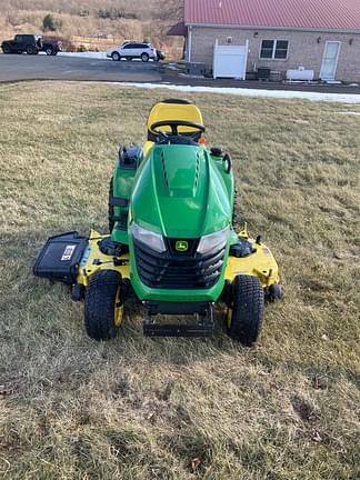 Image of John Deere X580 equipment image 1