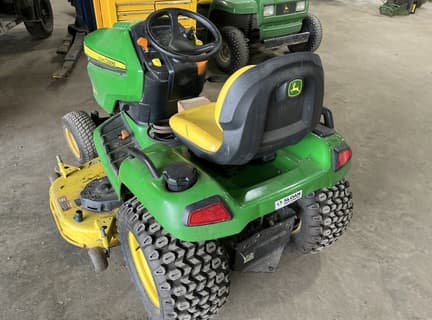 Image of John Deere X580 equipment image 2
