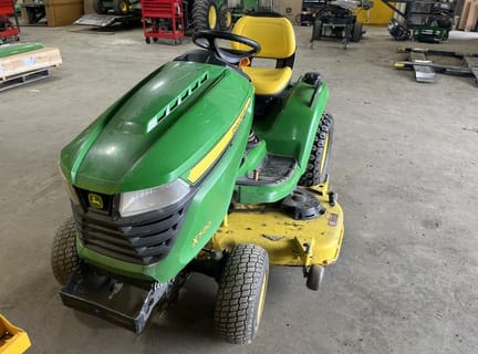 2018 John Deere X580 Equipment Image0