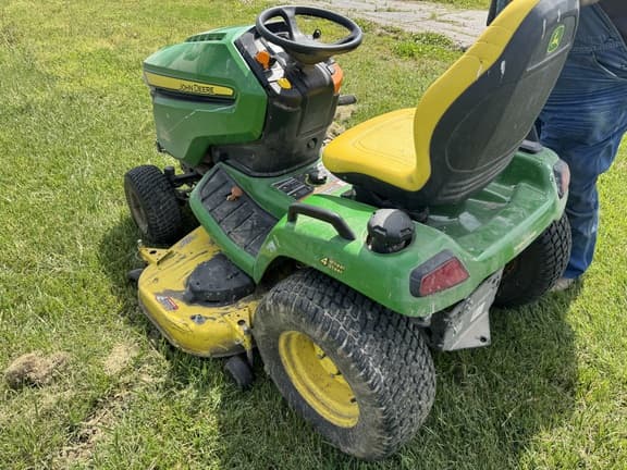 Image of John Deere X584 equipment image 3