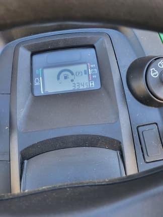 Image of John Deere X590 equipment image 2