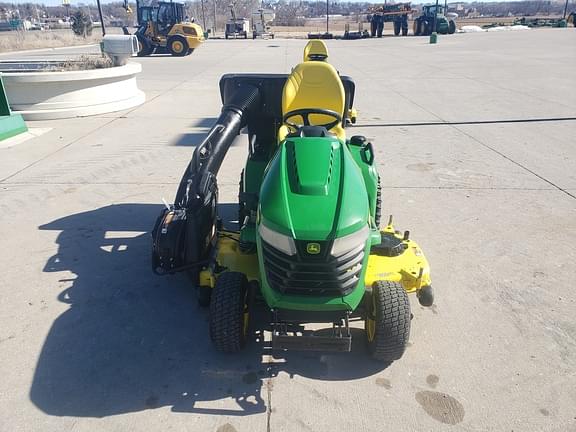 Image of John Deere X590 equipment image 4