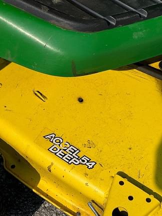 Image of John Deere X590 equipment image 3