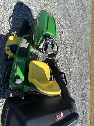 Image of John Deere X590 equipment image 4