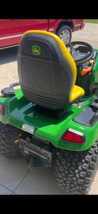 Image of John Deere X590 equipment image 3
