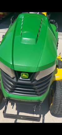 Image of John Deere X590 equipment image 2