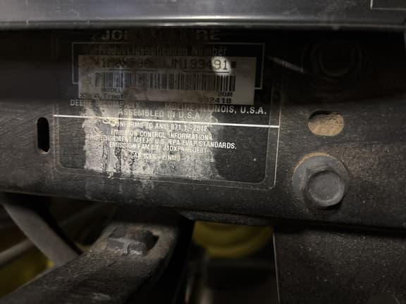 Image of John Deere X590 equipment image 2