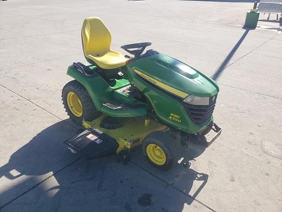 Image of John Deere X590 equipment image 2