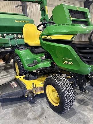 Image of John Deere X590 equipment image 2