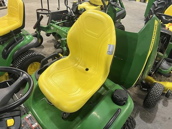 Image of John Deere X590 equipment image 4