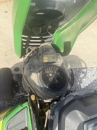 Image of John Deere X590 equipment image 4