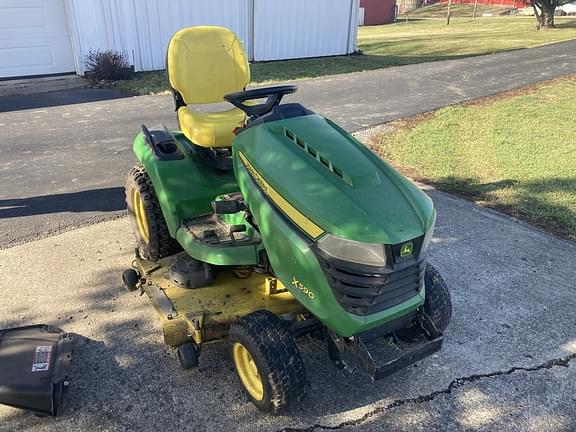 Image of John Deere X590 equipment image 3