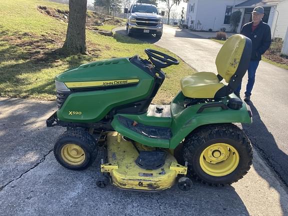 Image of John Deere X590 equipment image 1