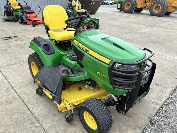 Image of John Deere X730 equipment image 2