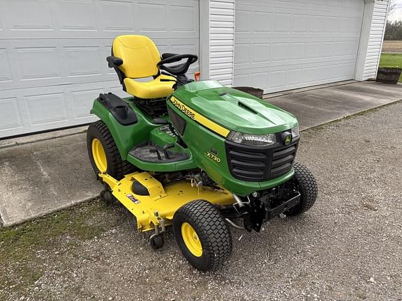 Image of John Deere X730 equipment image 1