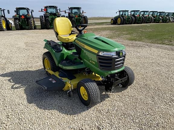 Image of John Deere X730 equipment image 2