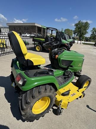 Image of John Deere X730 equipment image 3