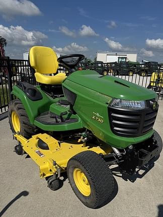Image of John Deere X730 equipment image 1