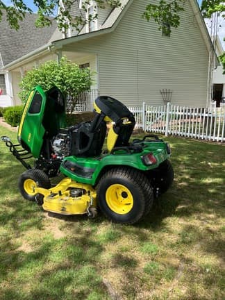 Image of John Deere X730 equipment image 3