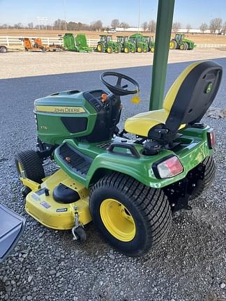 Image of John Deere X730 equipment image 3